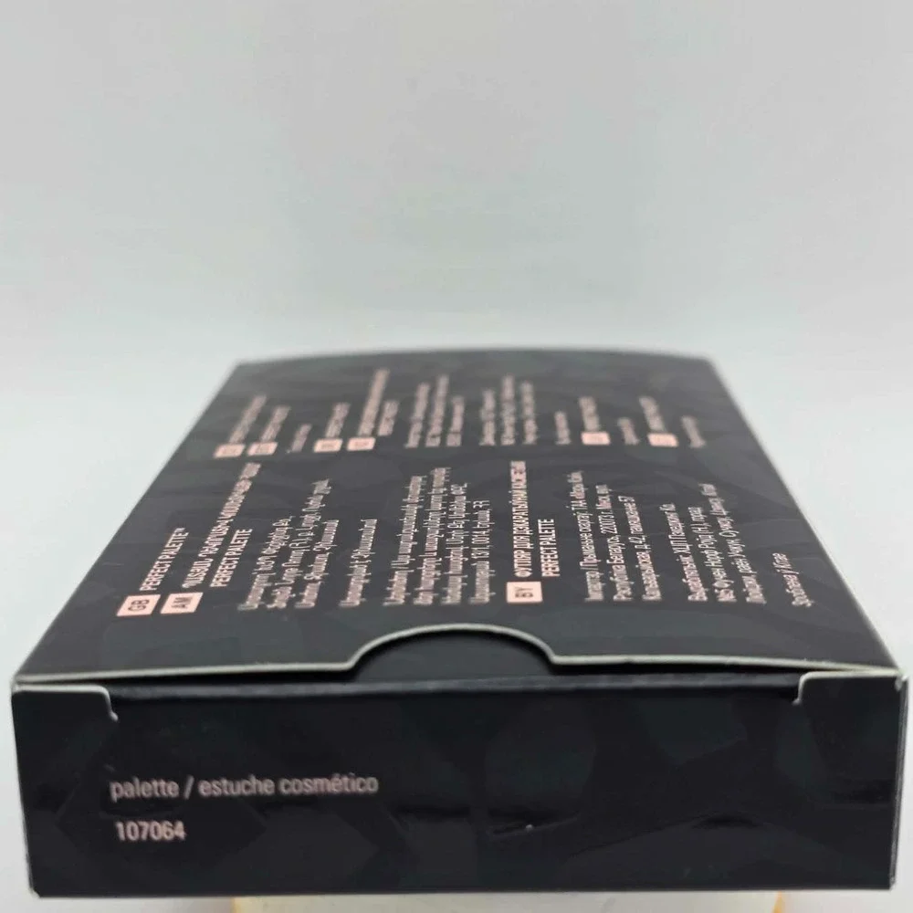 Mary Kay Perfect Palette Stylish Design Unfilled Refillable Mirrored Compact